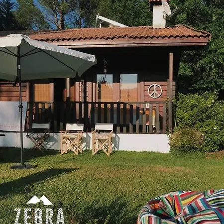 Zebra Country Wood House Dağ evi *