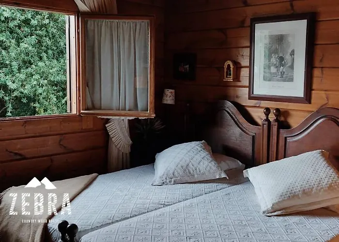 Zebra Country Wood House * 아르코스 데 발데베즈